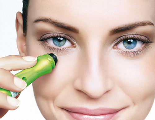 El aloe de las arrugas para la piel alrededor de los ojos